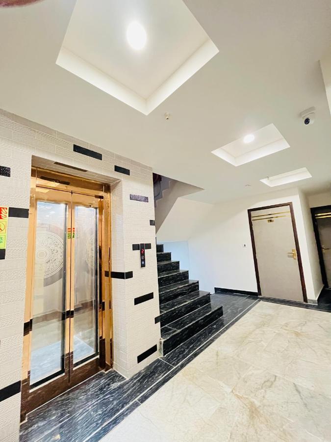 Hotel Red Stone Inn - Near New Delhi Railway Station - Paharganj Экстерьер фото