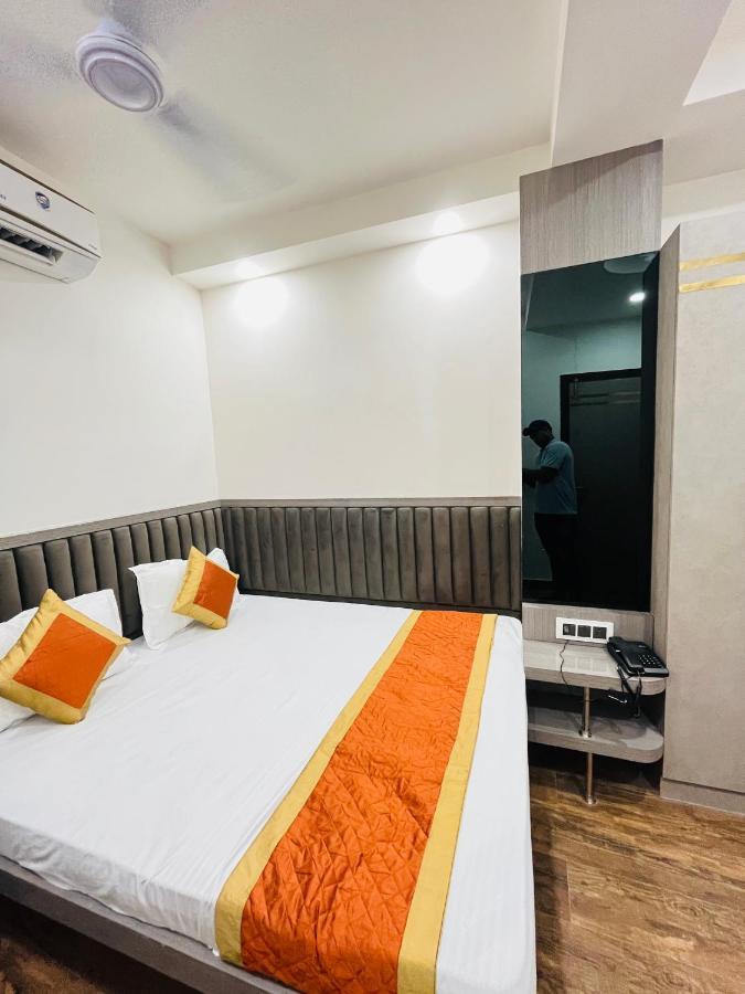 Hotel Red Stone Inn - Near New Delhi Railway Station - Paharganj Экстерьер фото