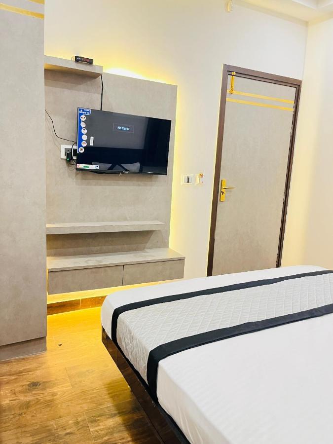 Hotel Red Stone Inn - Near New Delhi Railway Station - Paharganj Экстерьер фото